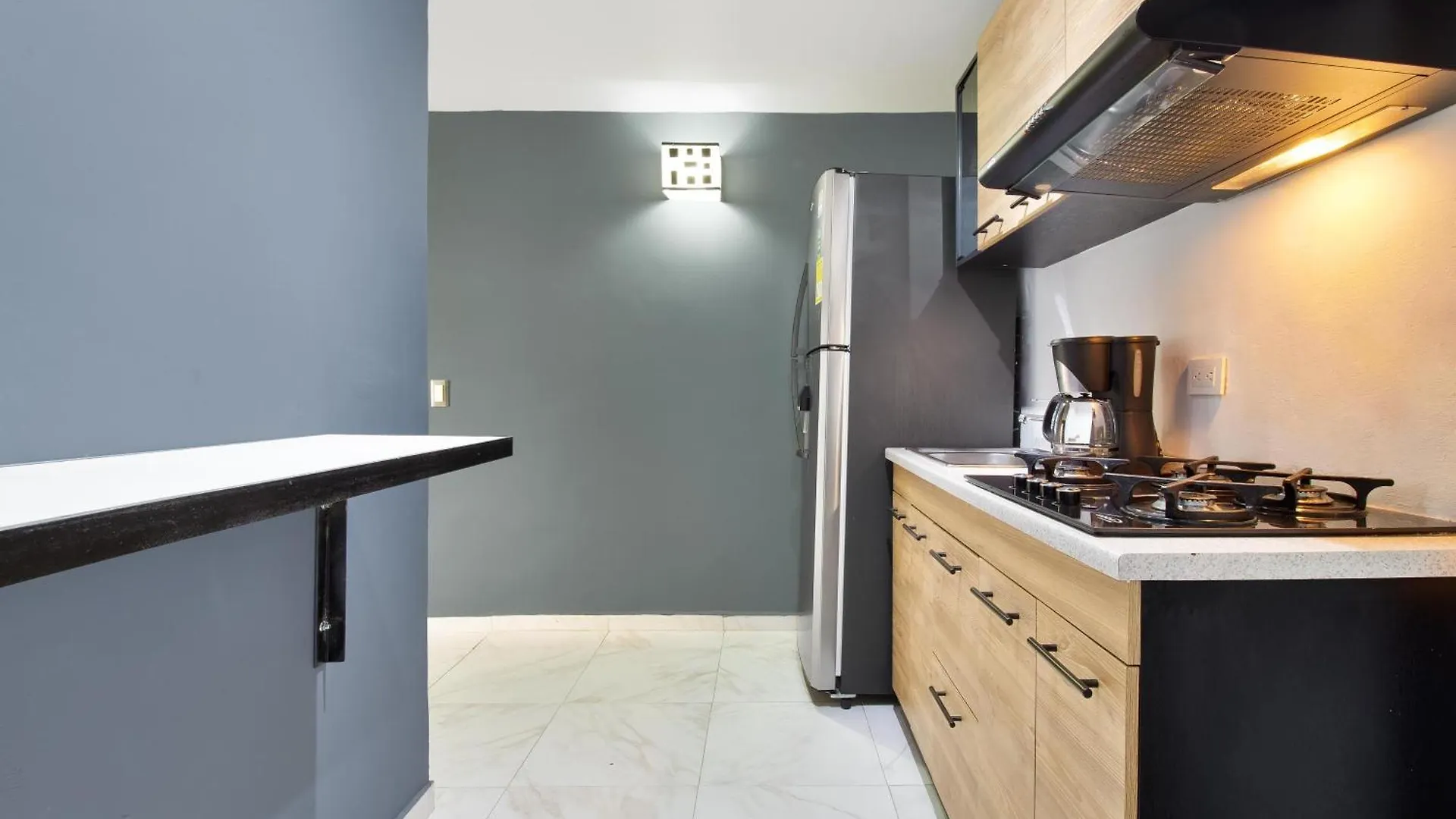 3 Bedroom Apartment, With Arcade Machine - 1 Block From Lleras Park P7 메딜린 콜롬비아