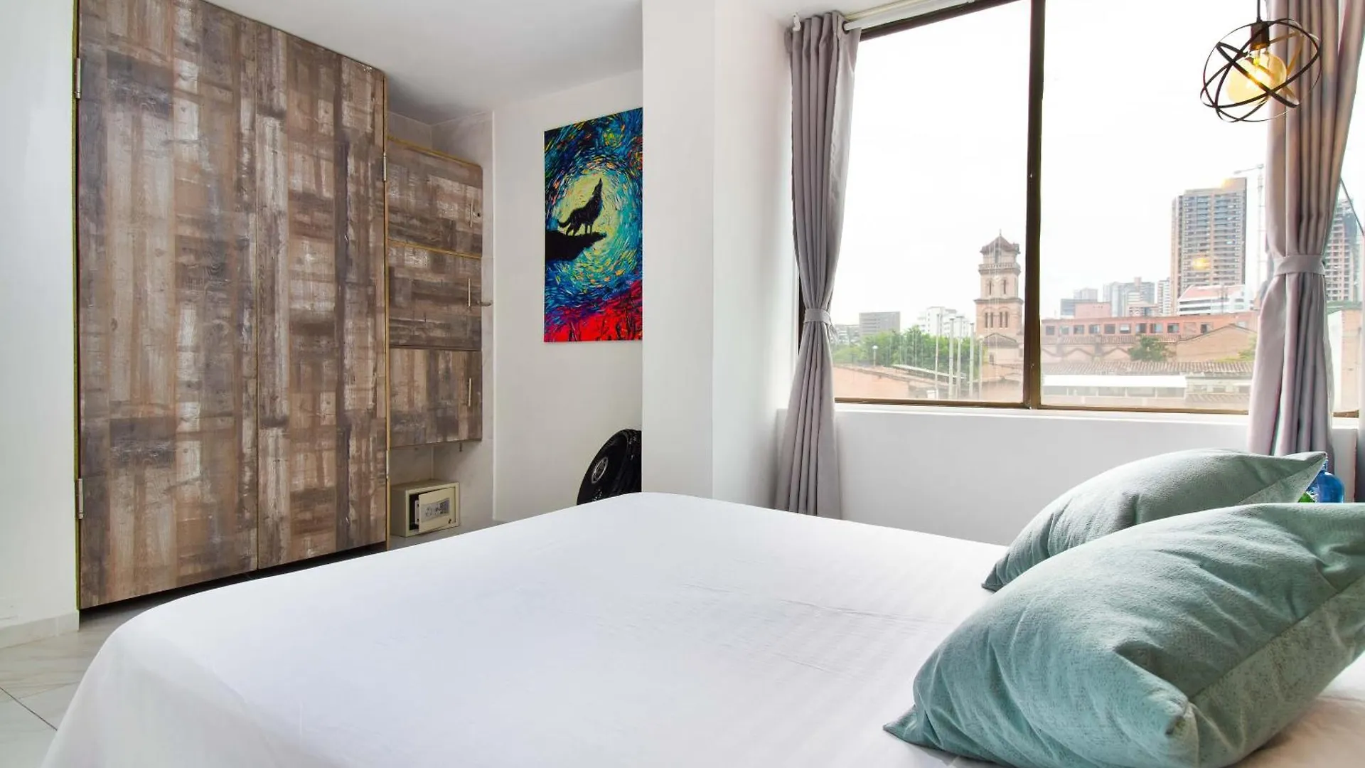 3 Bedroom Apartment, With Arcade Machine - 1 Block From Lleras Park P7 메딜린 0*,