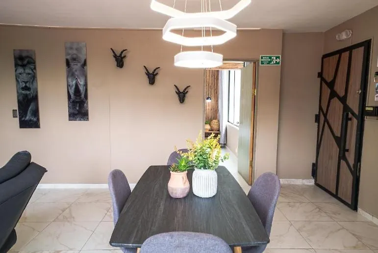 아파트 3 Bedroom Apartment, With Arcade Machine - 1 Block From Lleras Park P7 메딜린