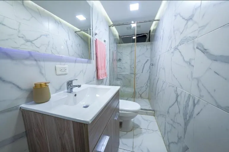 3 Bedroom Apartment, With Arcade Machine - 1 Block From Lleras Park P7 Medellín Kolumbia