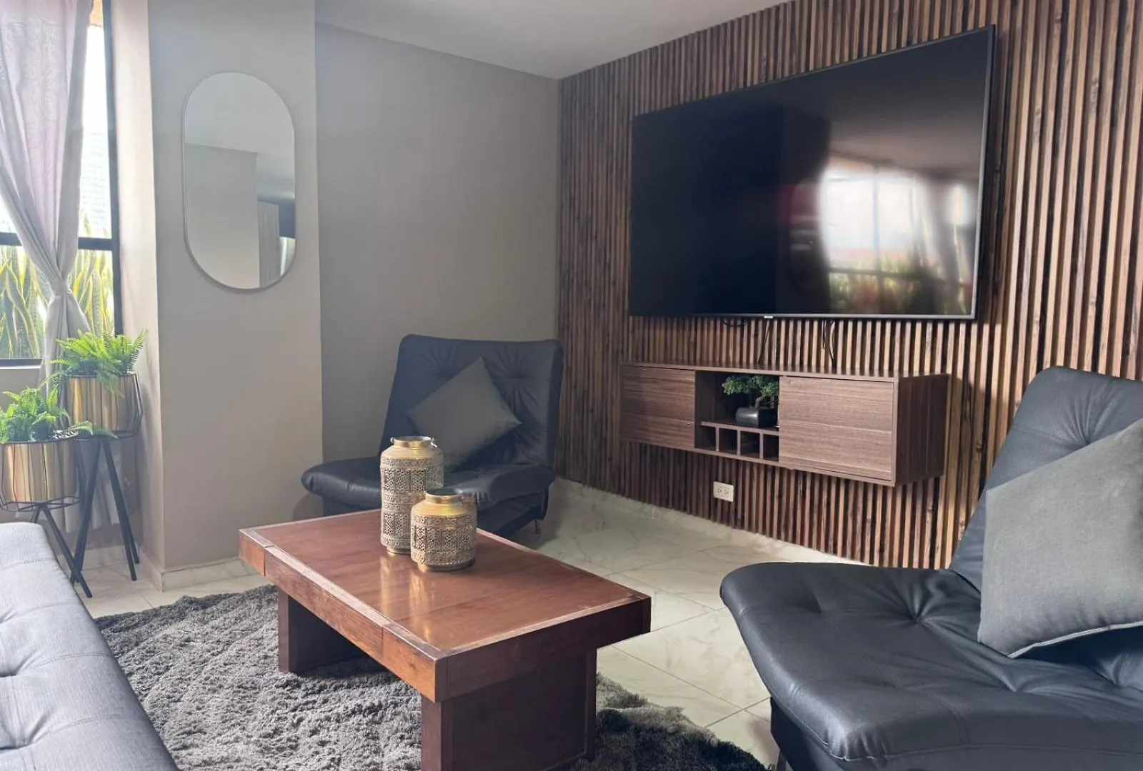 Apartament 3 Bedroom Apartment, With Arcade Machine - 1 Block From Lleras Park P7 Medellín